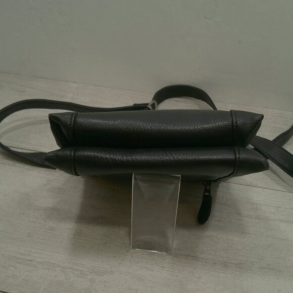 St. John's Bay Vintage Minimalist Black Leather crossbody Silver Toned Hardware - Picture 11 of 11